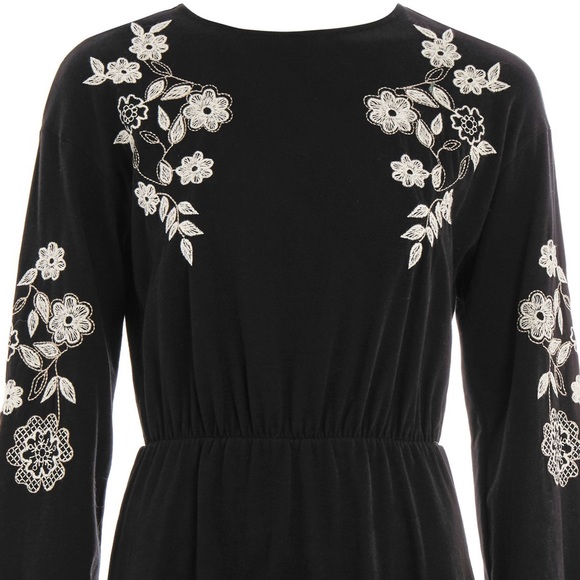 🌸NWT TOPSHOP SUPER SOFT EMBROIDERED BOHO DRESS! - Picture 7 of 8